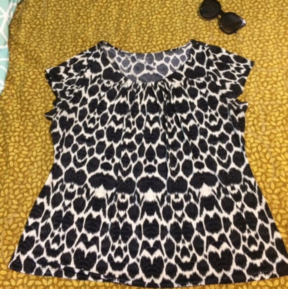 Snake print rouched front top